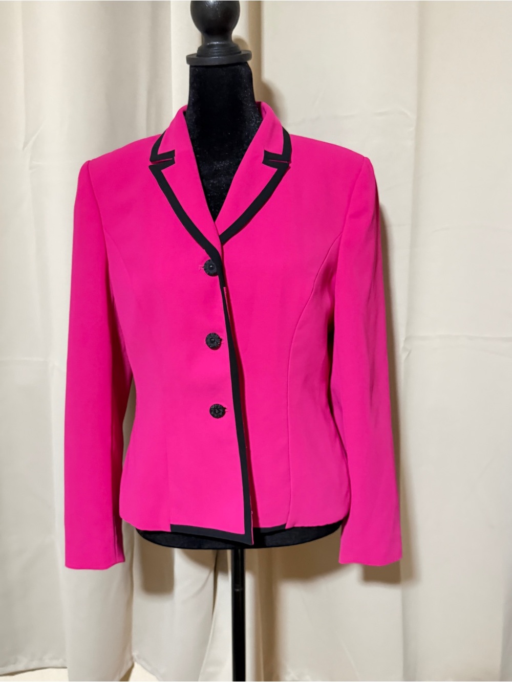 Le Suit Hot Pink Blazer with Black Trim